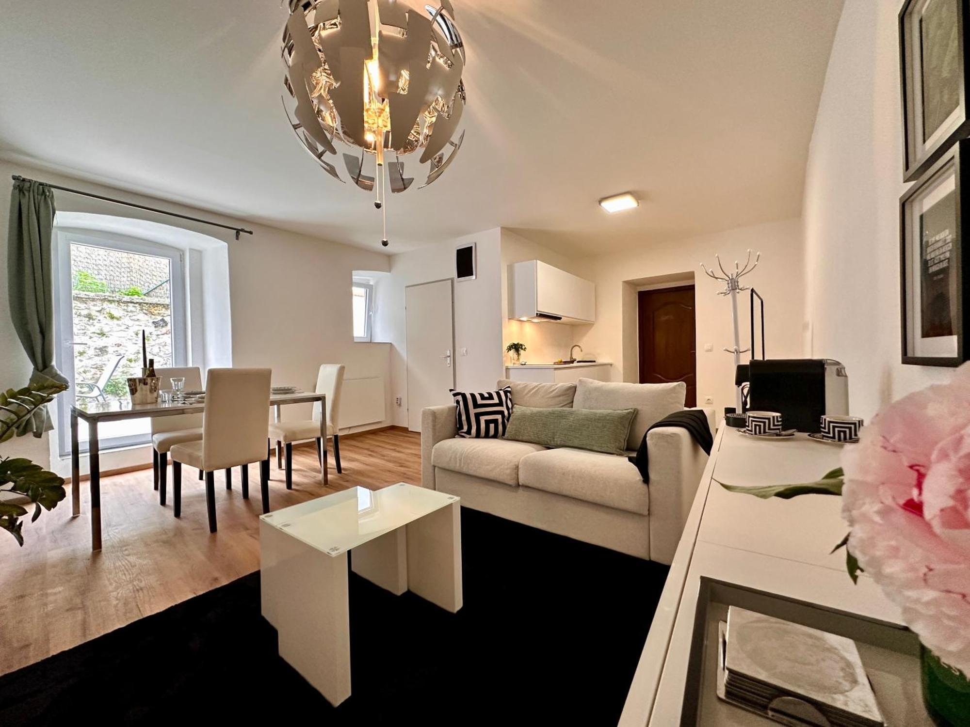 Schoene Ferienwohnung Schottwien Extérieur photo